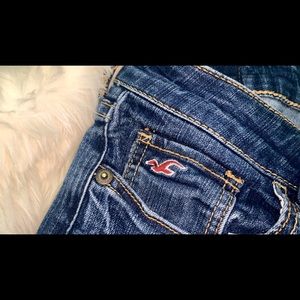 HOLLISTER Dark Wash Skinny Jean
